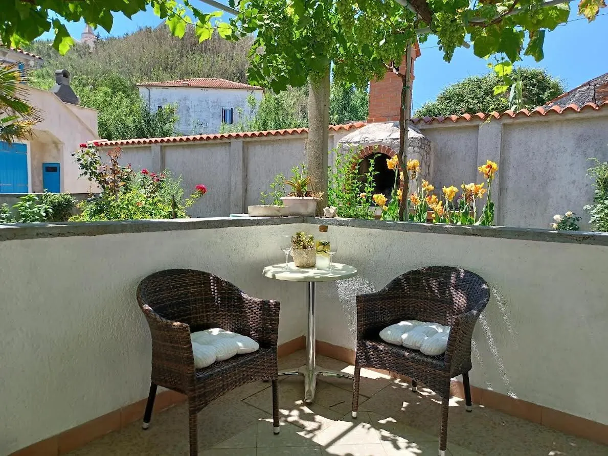 Apartmani Spiaza Susak Croatia